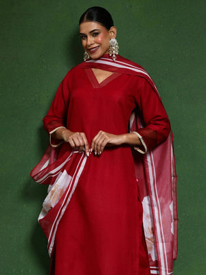 Pv Chanderi Embroidered Kurta Pant Dupatta Set – Red