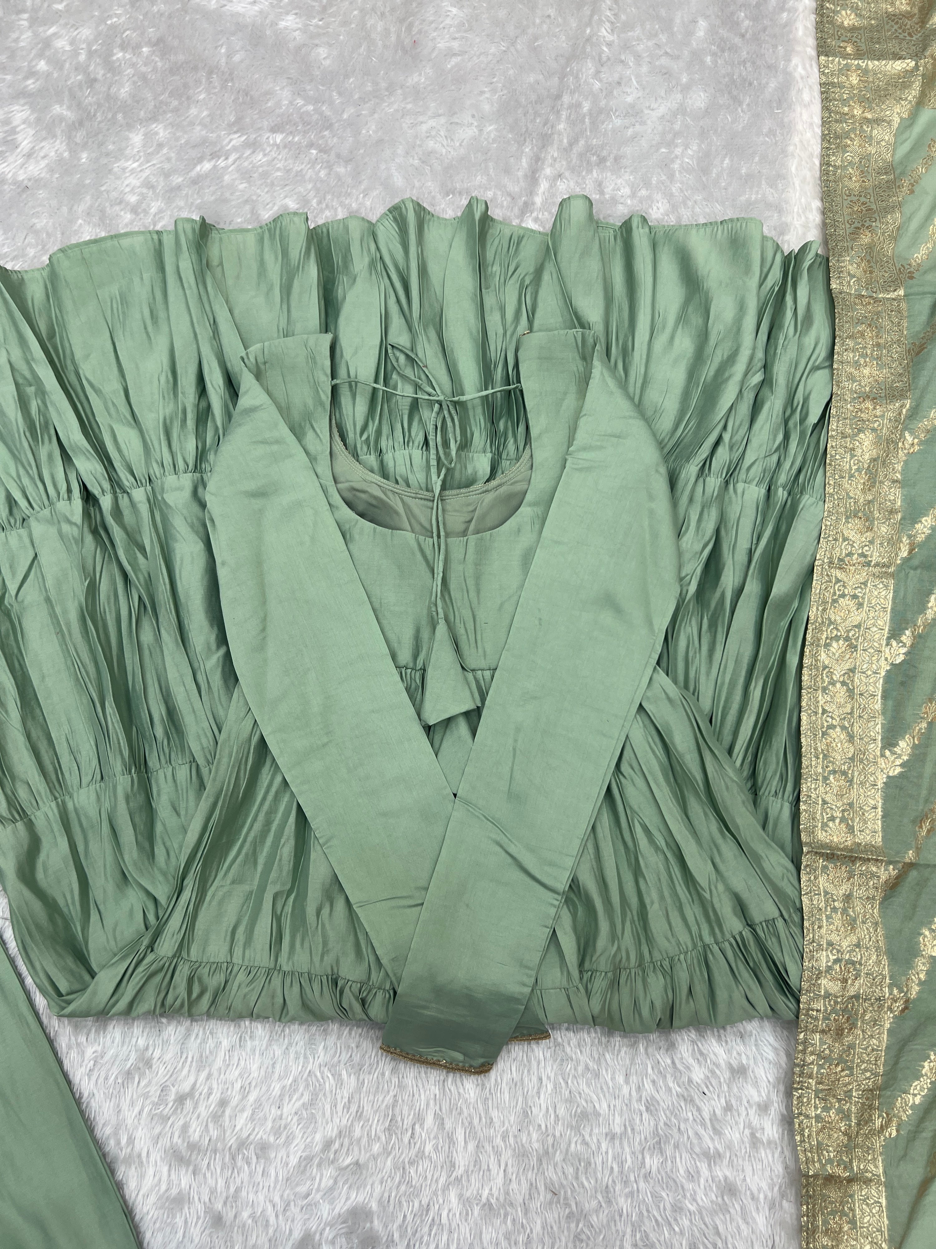 Roman Chanderi Silk Embroidered Anarkali Set – Sea Green