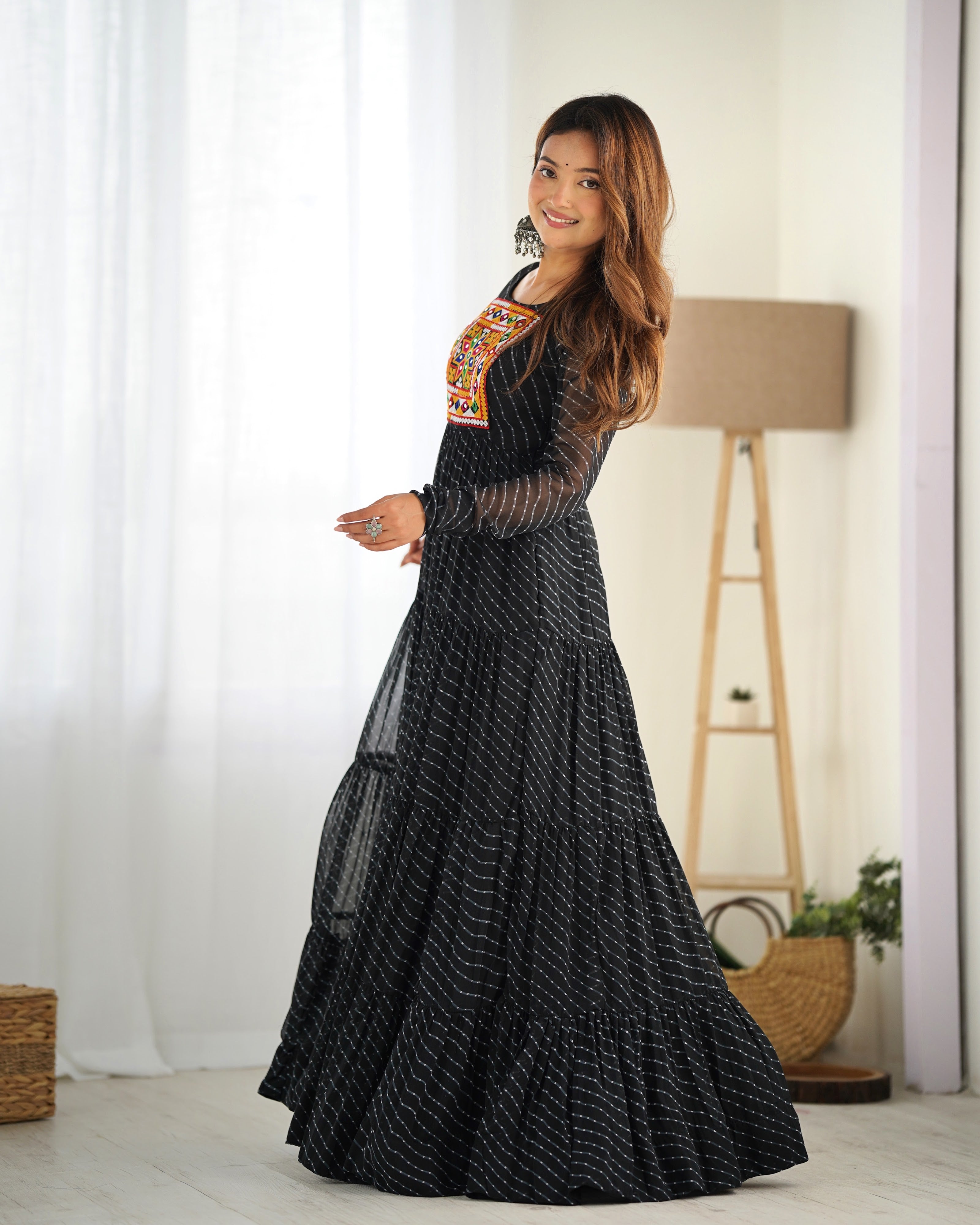 Georgette Printed Gown Set – Black