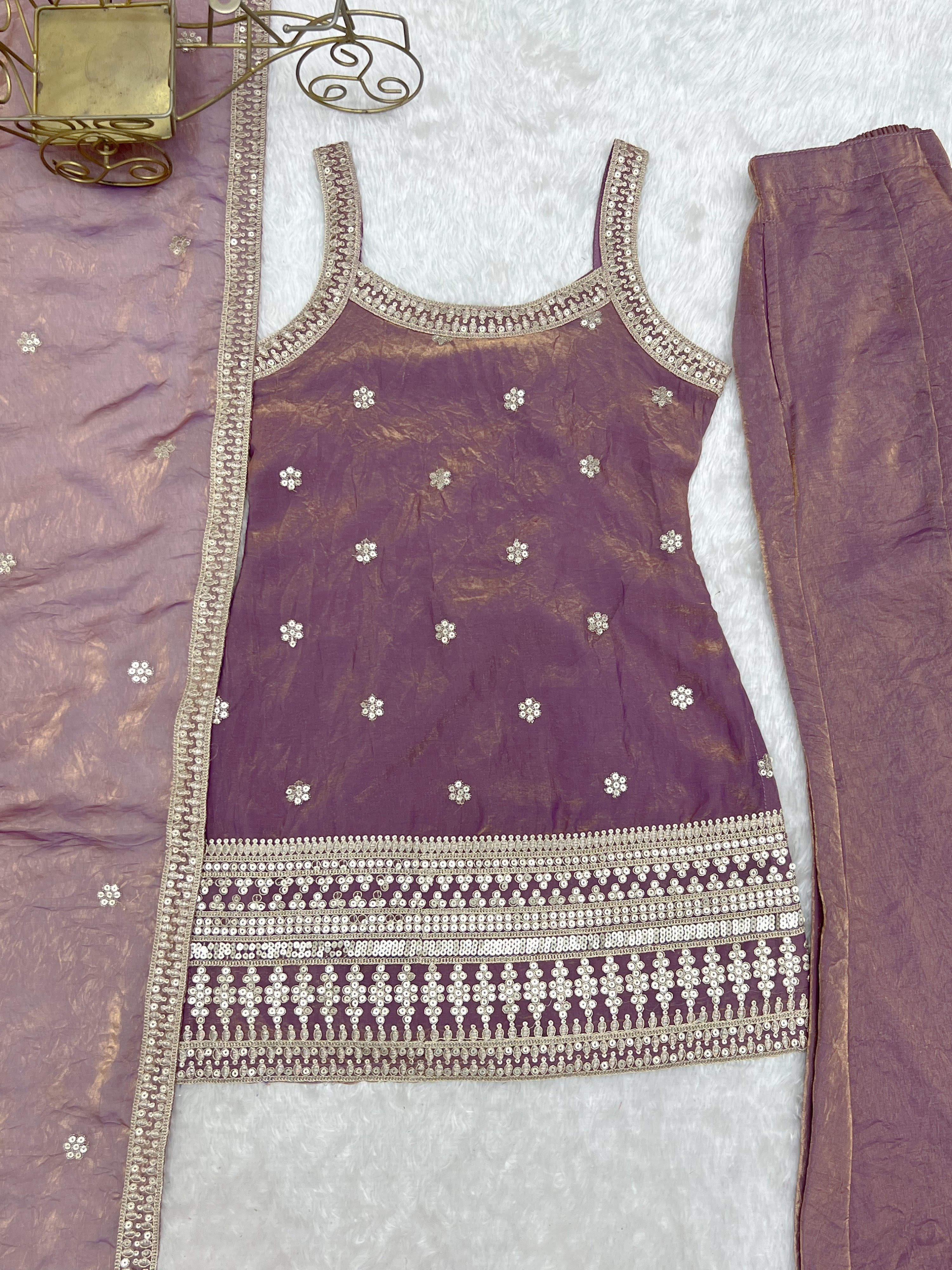 Frendy Silk Embroidered Bell Bottom Set – Wine