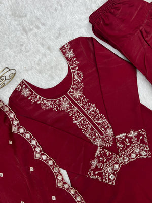 Glass Roman Silk Embroidered Kurta-Farshi Set – Maroon