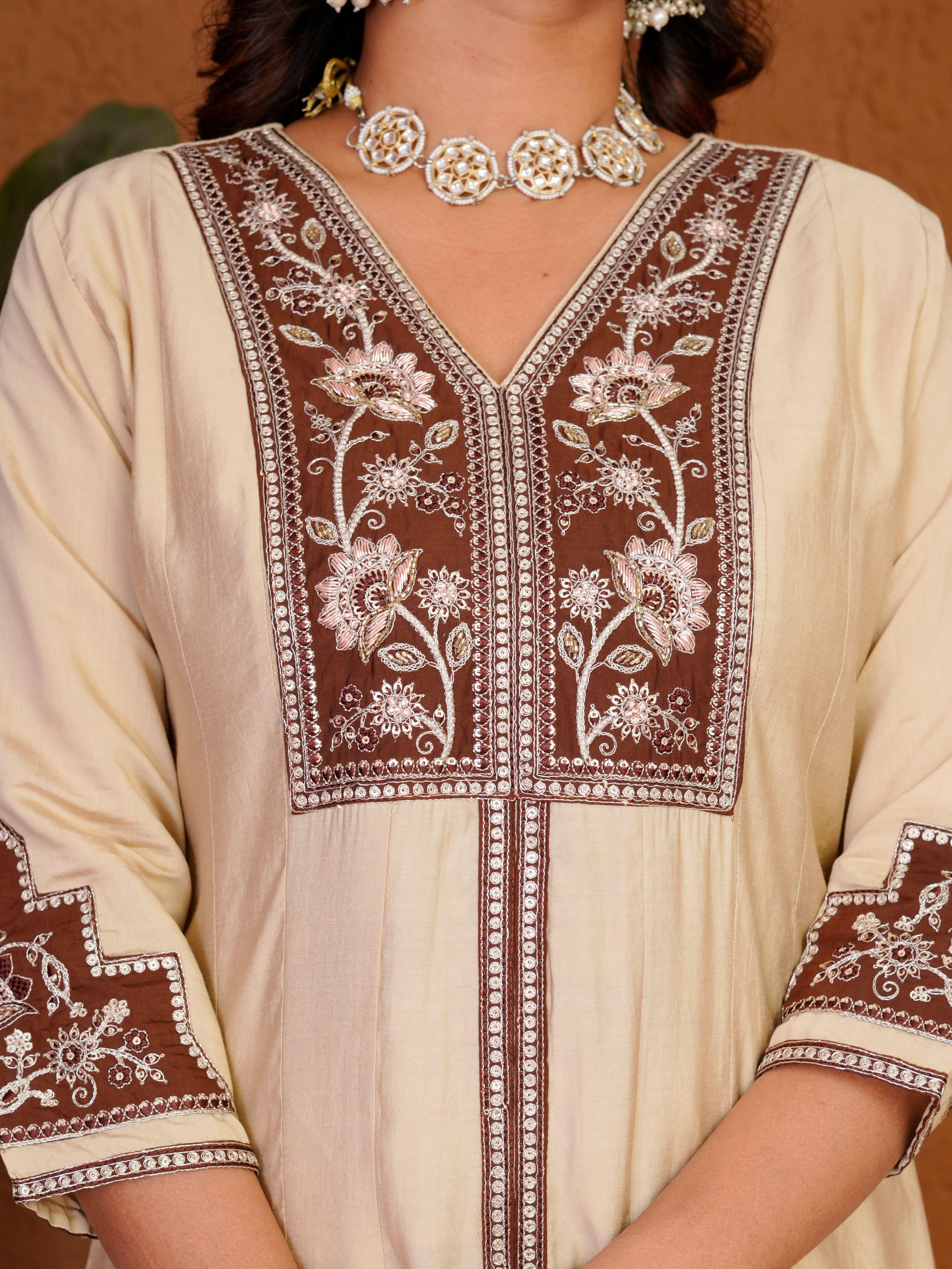 Roman Silk Embroidered Anarkali Kurti Set – Cream