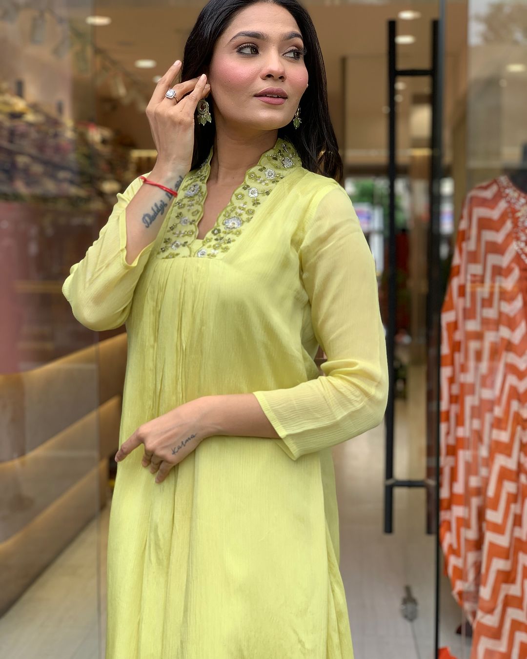 Viscose Chinon Embroidered Kurta Pant Dupatta Set – Lime Green