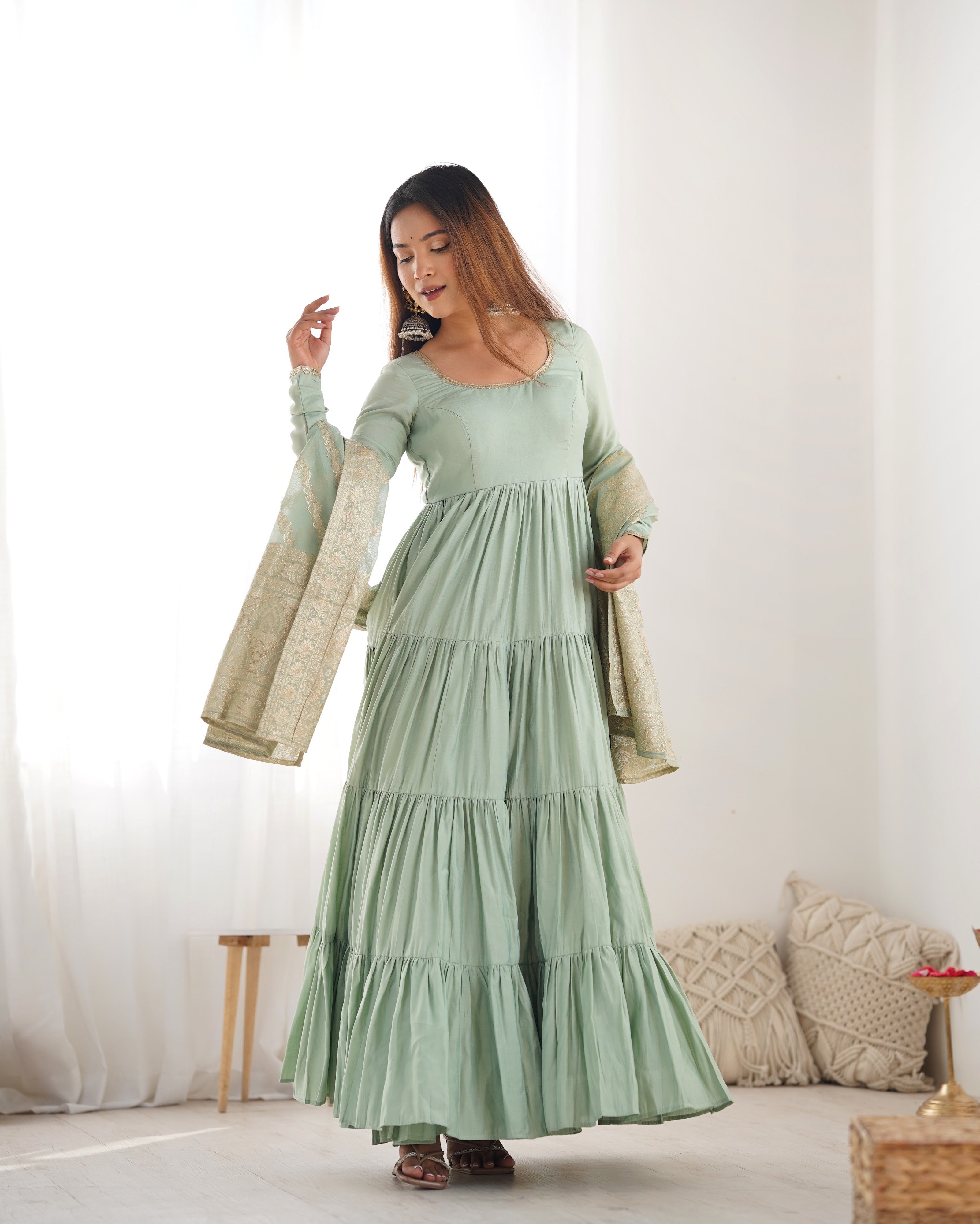 Roman Chanderi Silk Embroidered Anarkali Set – Sea Green