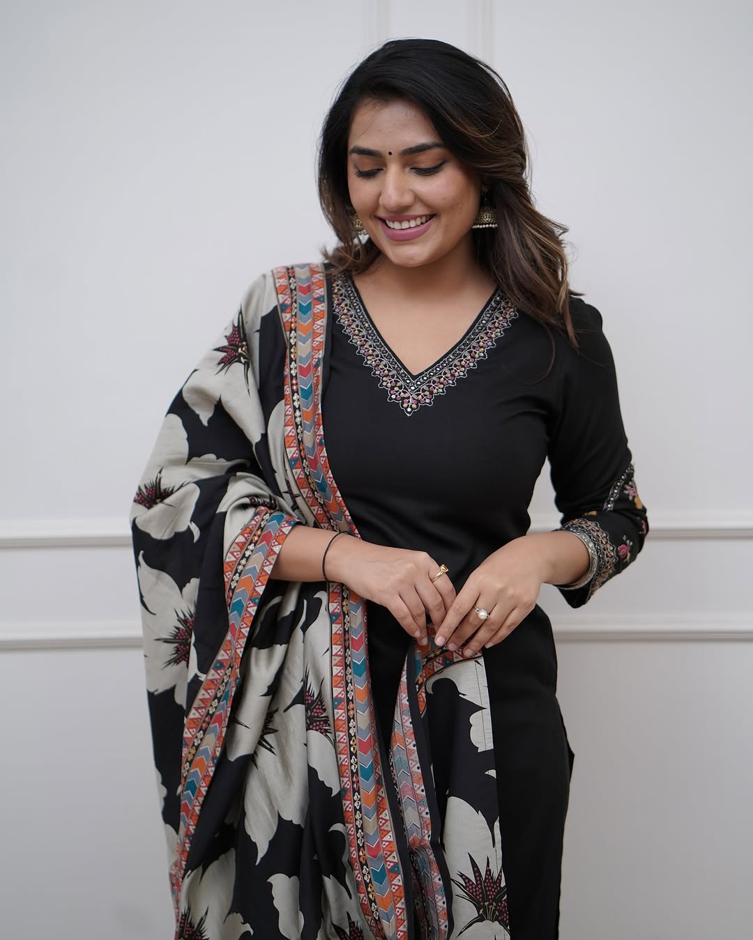 Viscose Silk Embroidered Kurta Pant Dupatta Set – Black