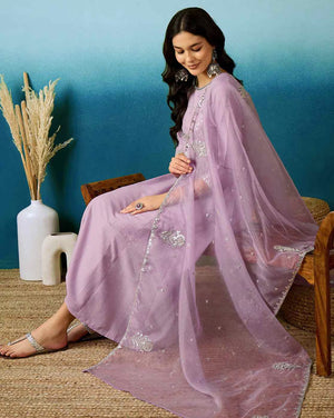 Silk Blend Embroidered Kurta Pant Dupatta Set – Lavender