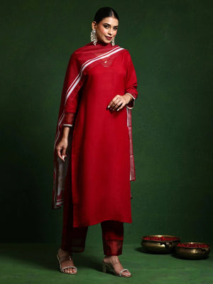 Pv Chanderi Embroidered Kurta Pant Dupatta Set – Red