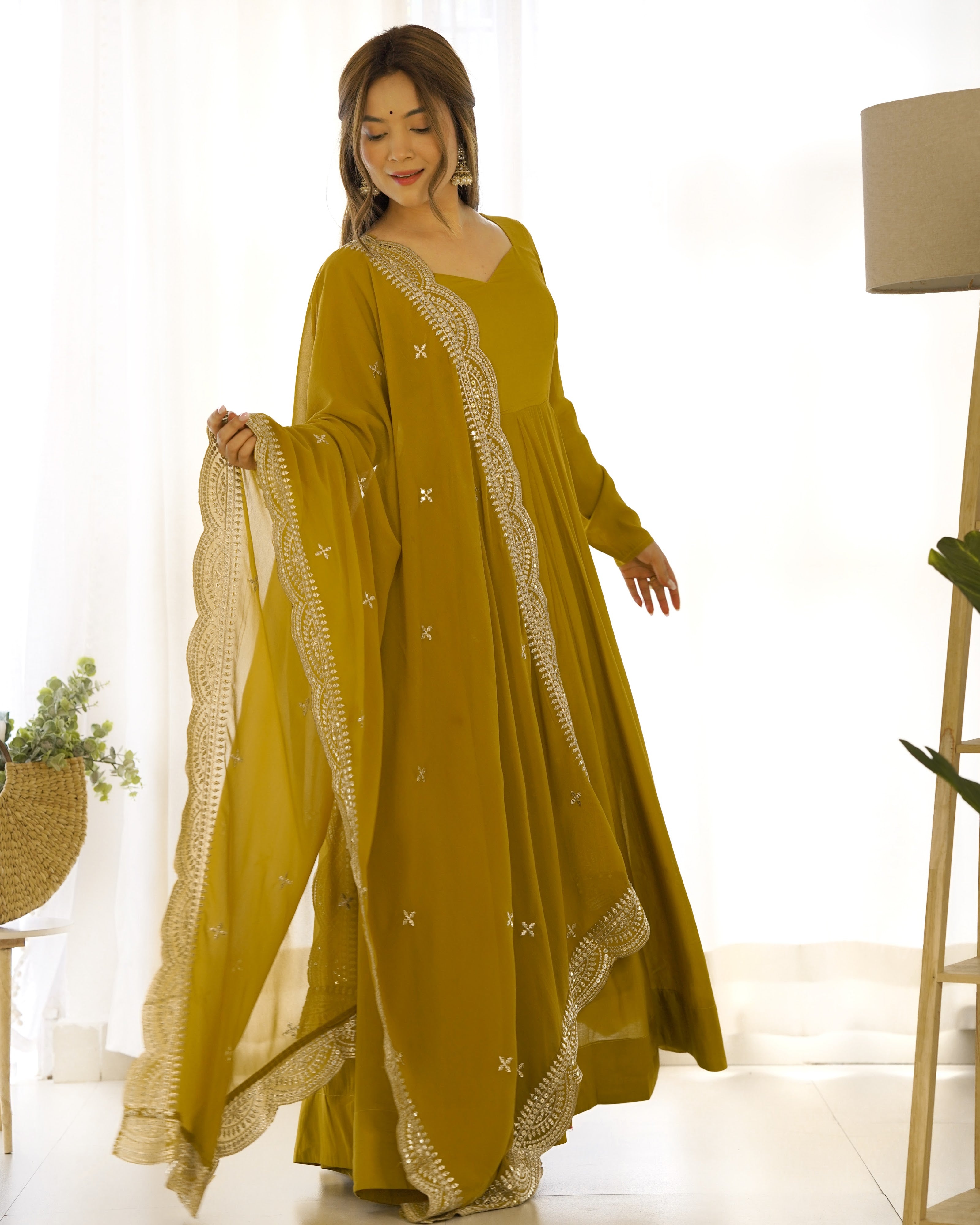 Roman Chanderi Silk Embroidered Anarkali Set – Musterd