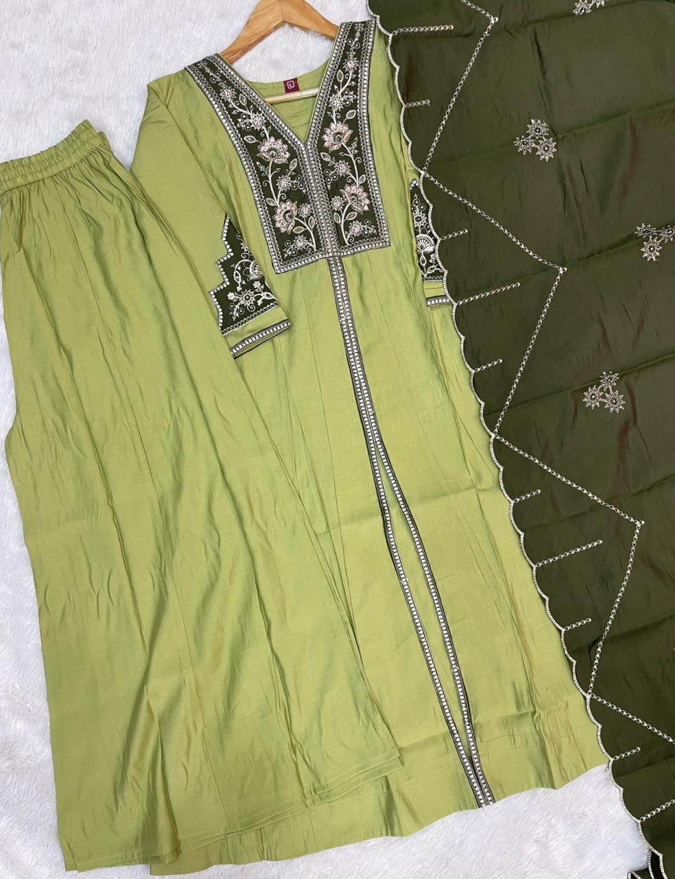 Roman Silk Embroidered Anarkali Kurti Set – Pista