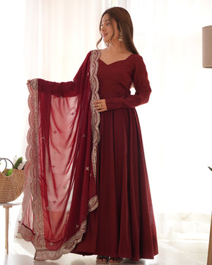 Roman Chanderi Silk Embroidered Anarkali Set – Maroon