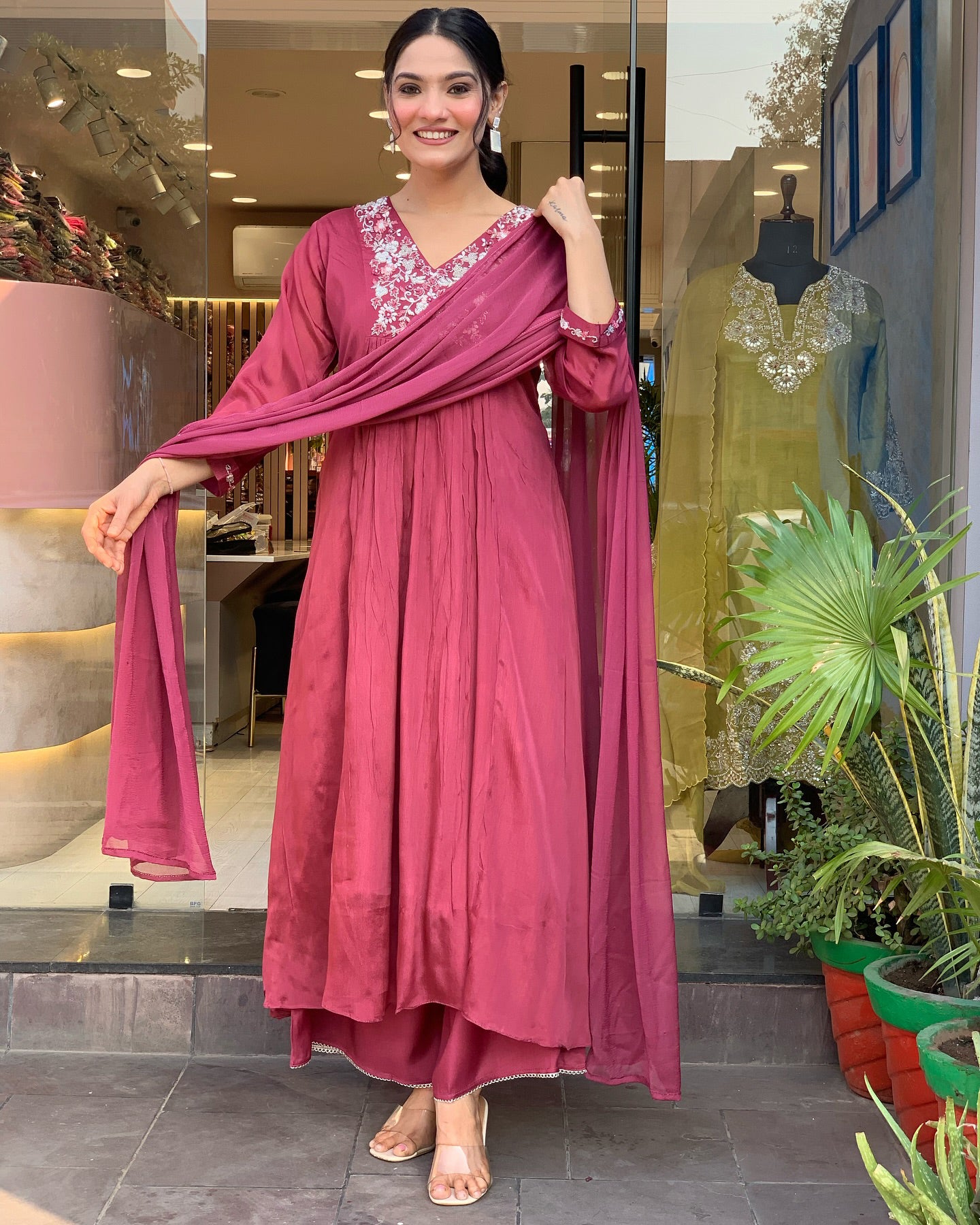 Viscose Chinon Embroidered Kurta Pant Dupatta Set – Dusty Rose