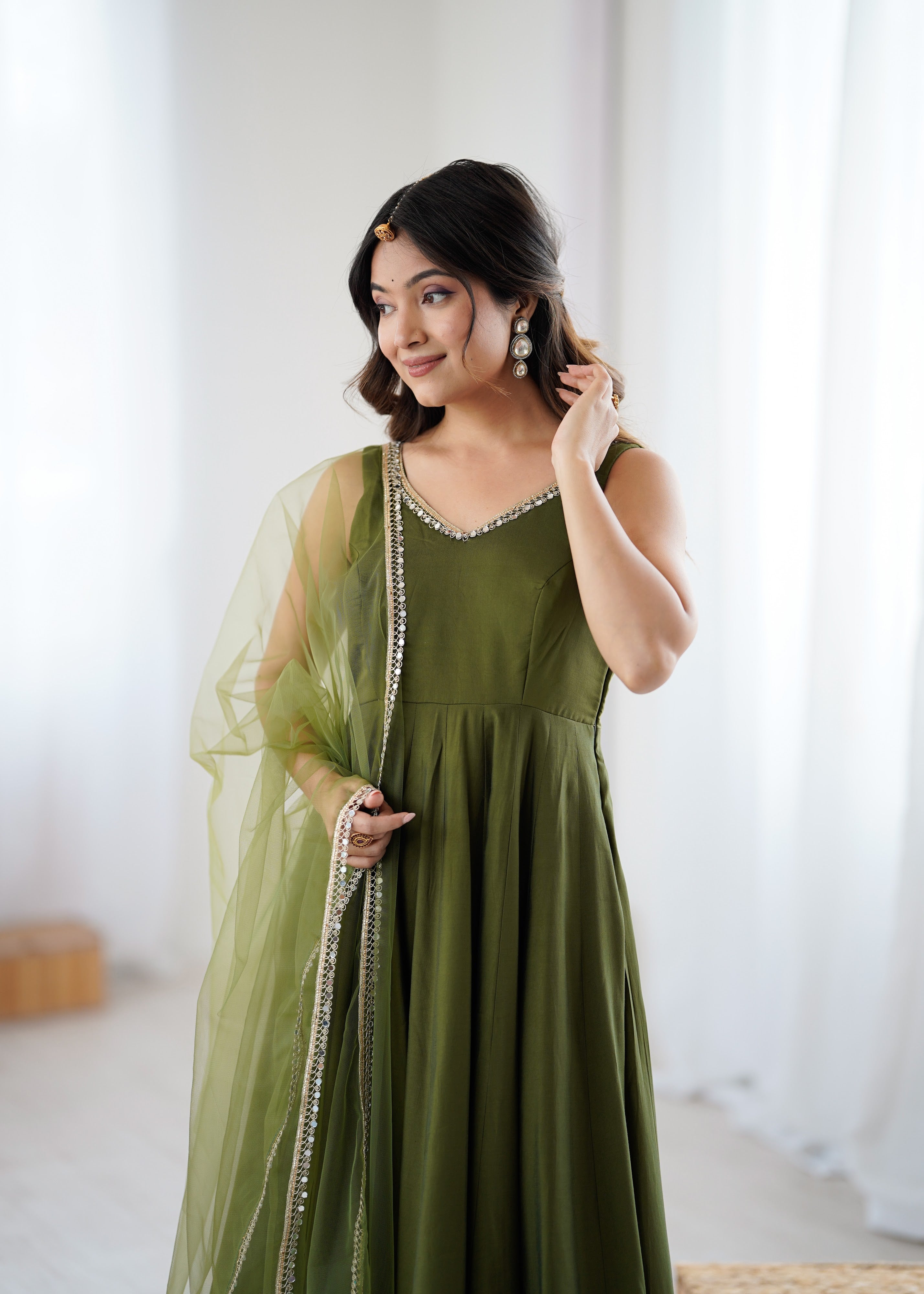 Roman Chanderi Silk Embroidered Anarkali Set – Mehndi