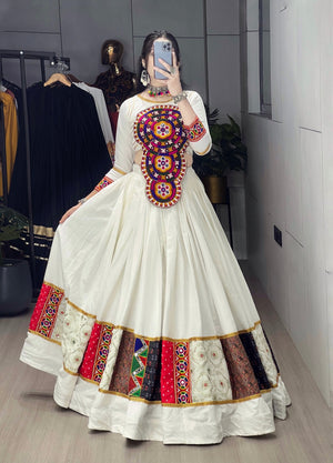 Navratri White Vaayroo Lehenga Set