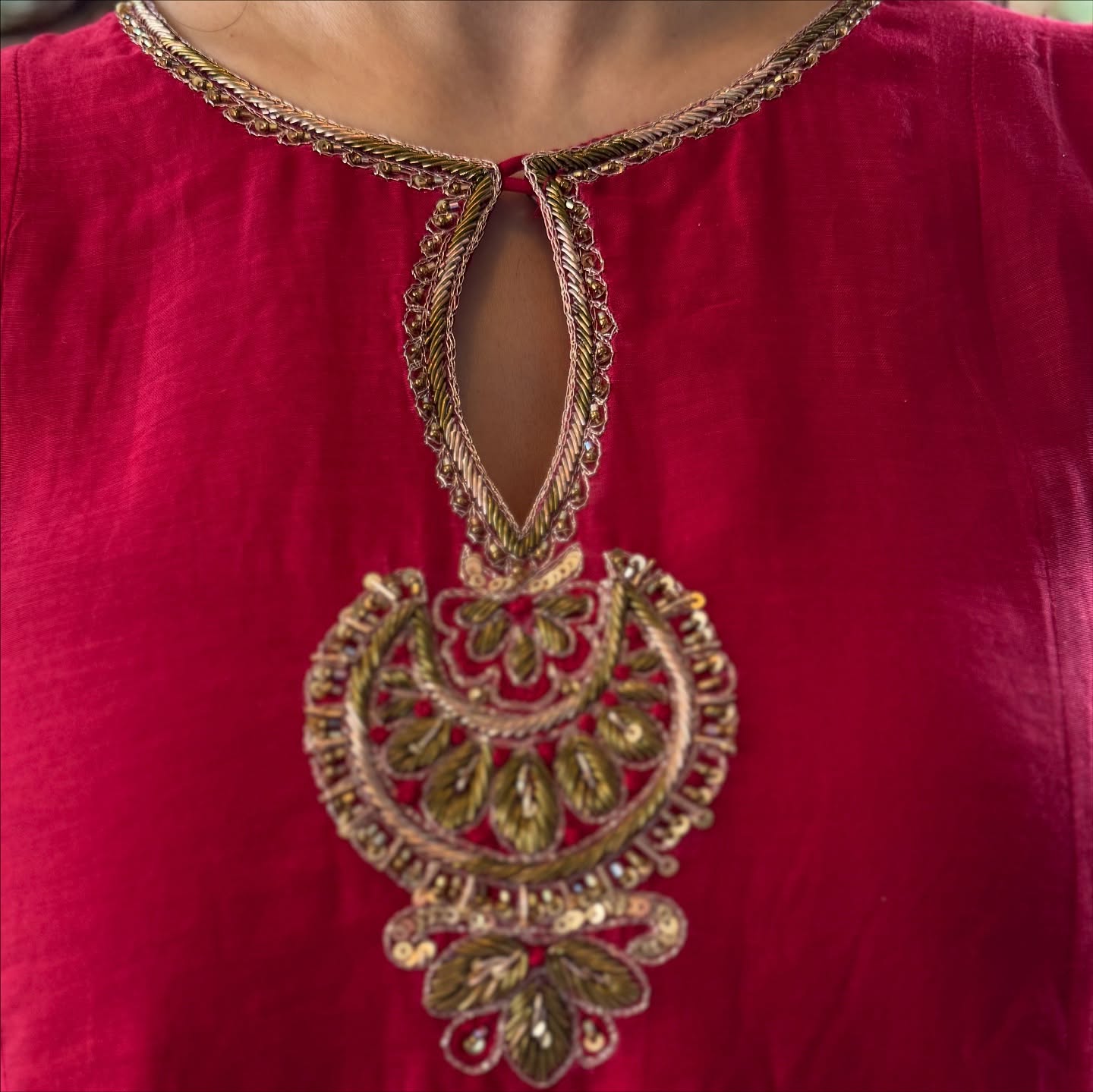 Chanderi Viscose Embroidered Kurta Pant Dupatta Set – Red