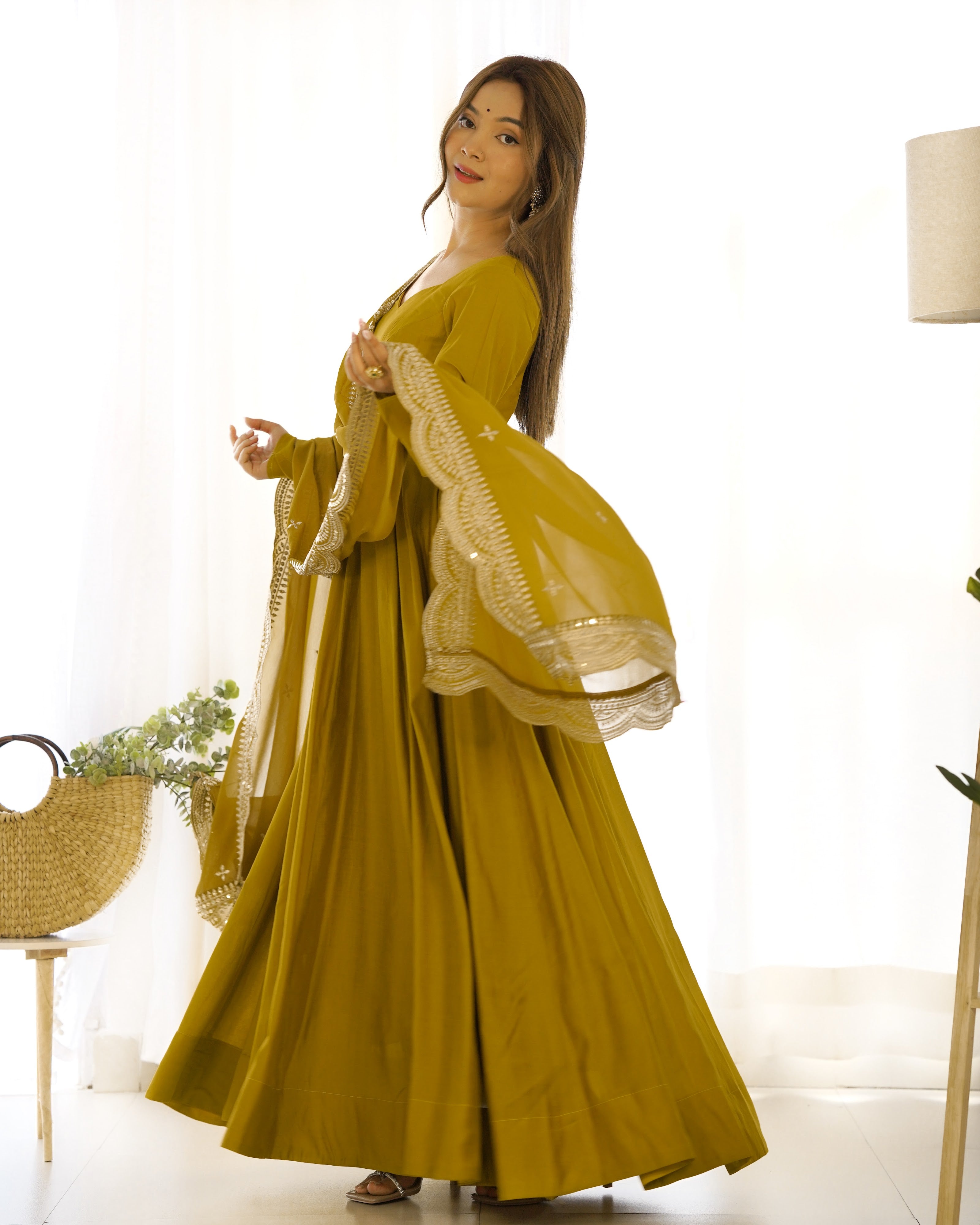 Roman Chanderi Silk Embroidered Anarkali Set – Musterd