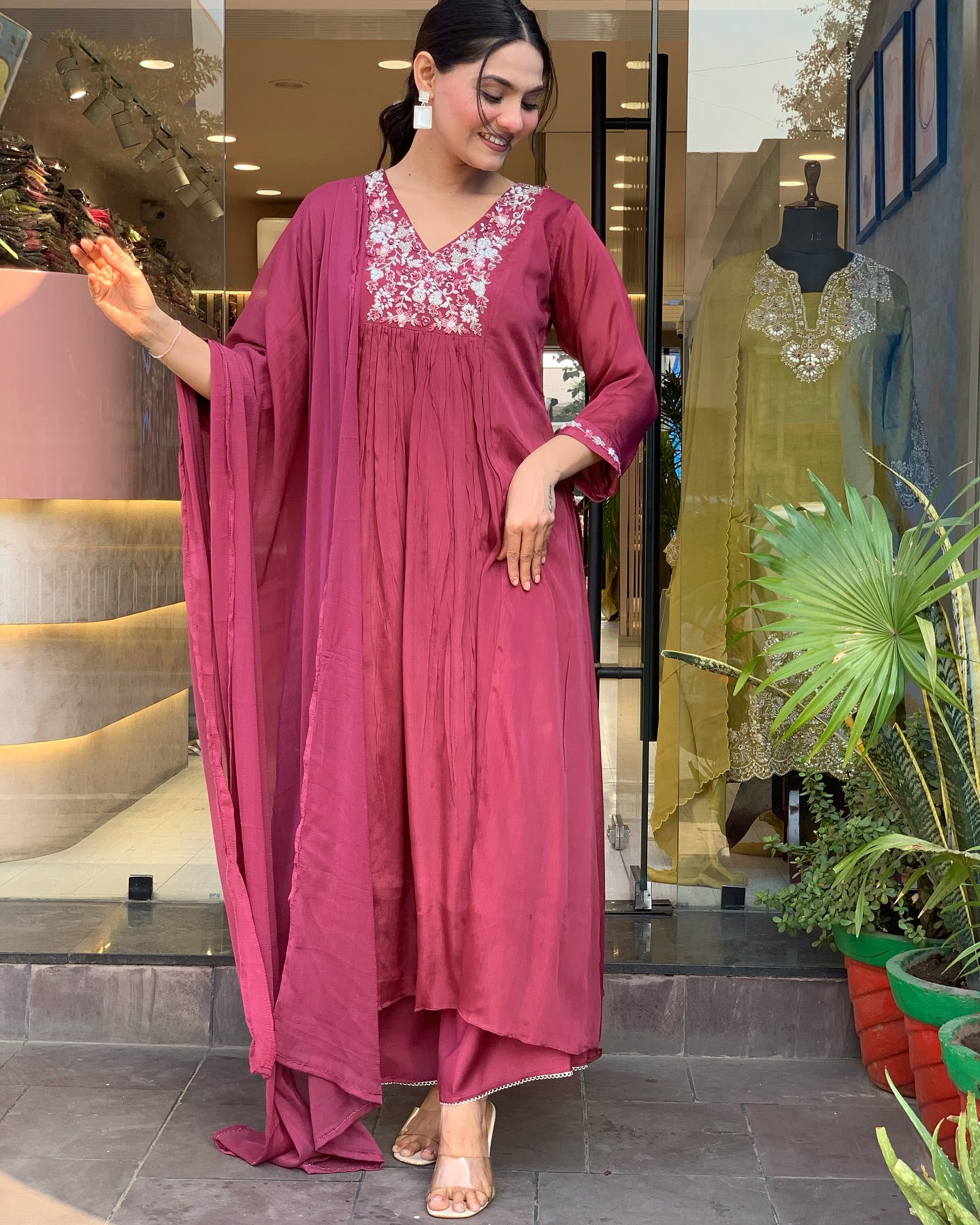 Viscose Chinon Embroidered Kurta Pant Dupatta Set – Dusty Rose