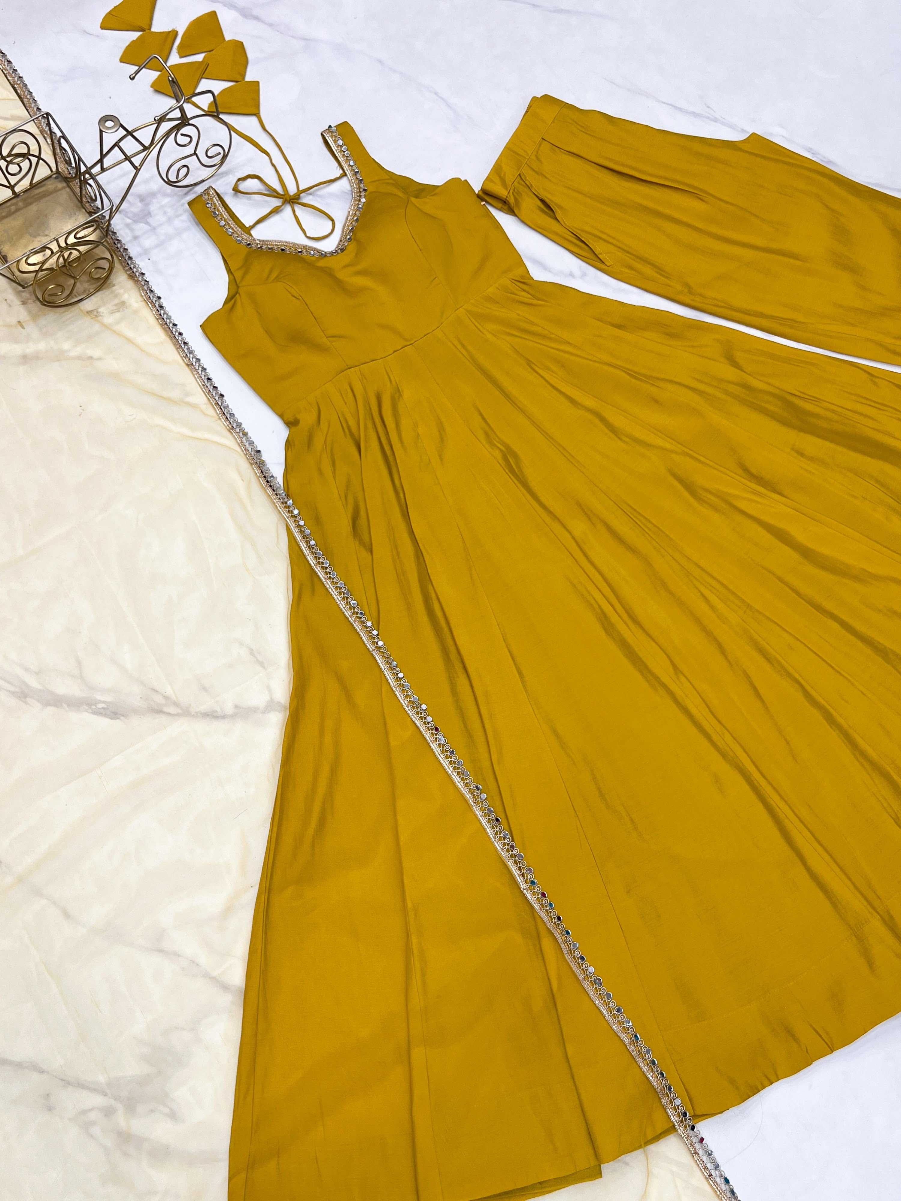 Roman Chanderi Silk Embroidered Anarkali Set – Yellow