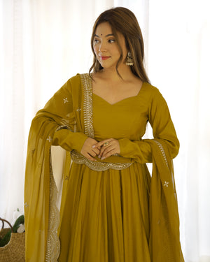 Roman Chanderi Silk Embroidered Anarkali Set – Musterd