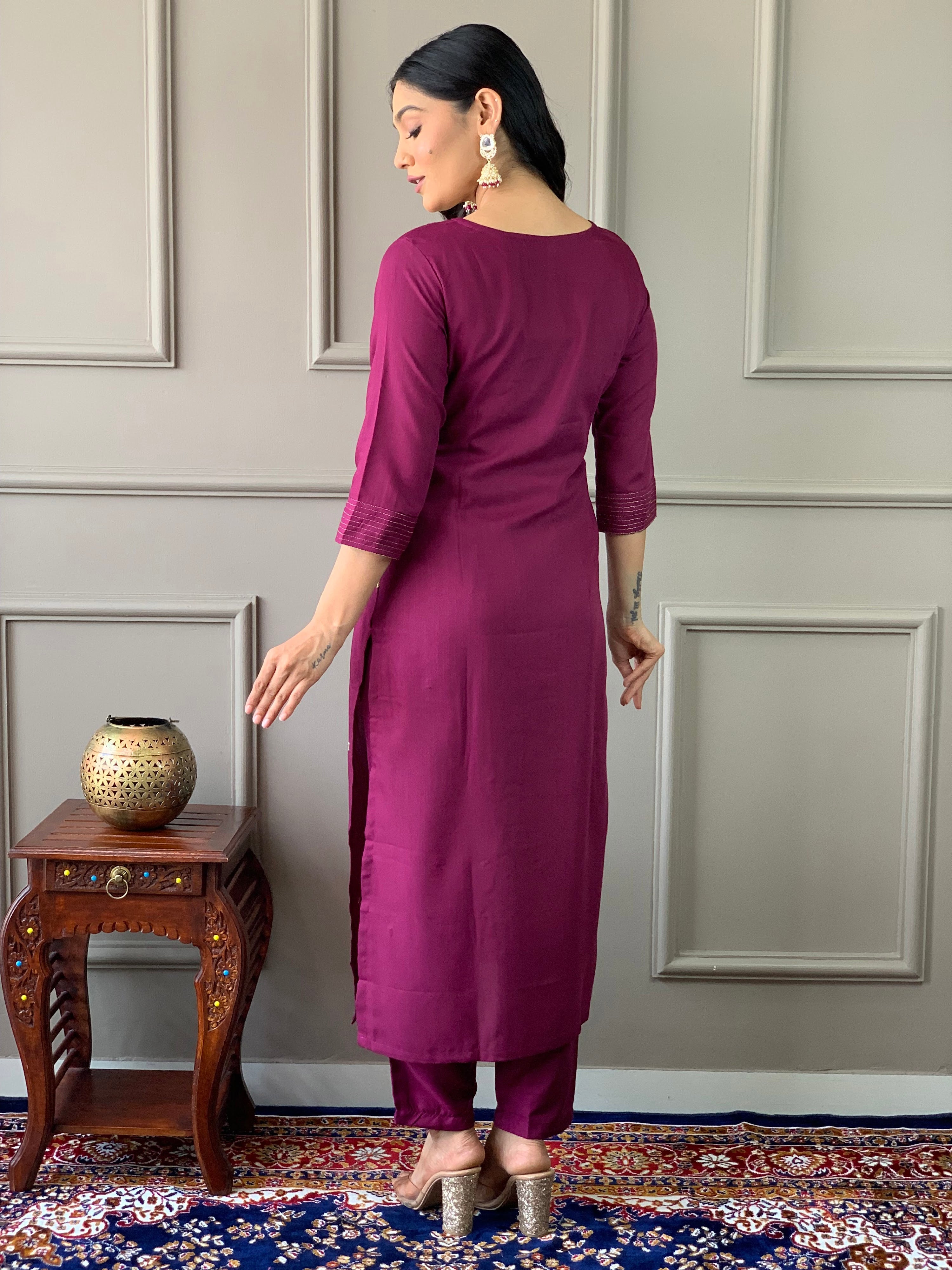 Rayon Slub Embroidered Kurta Pant Dupatta Set – Wine