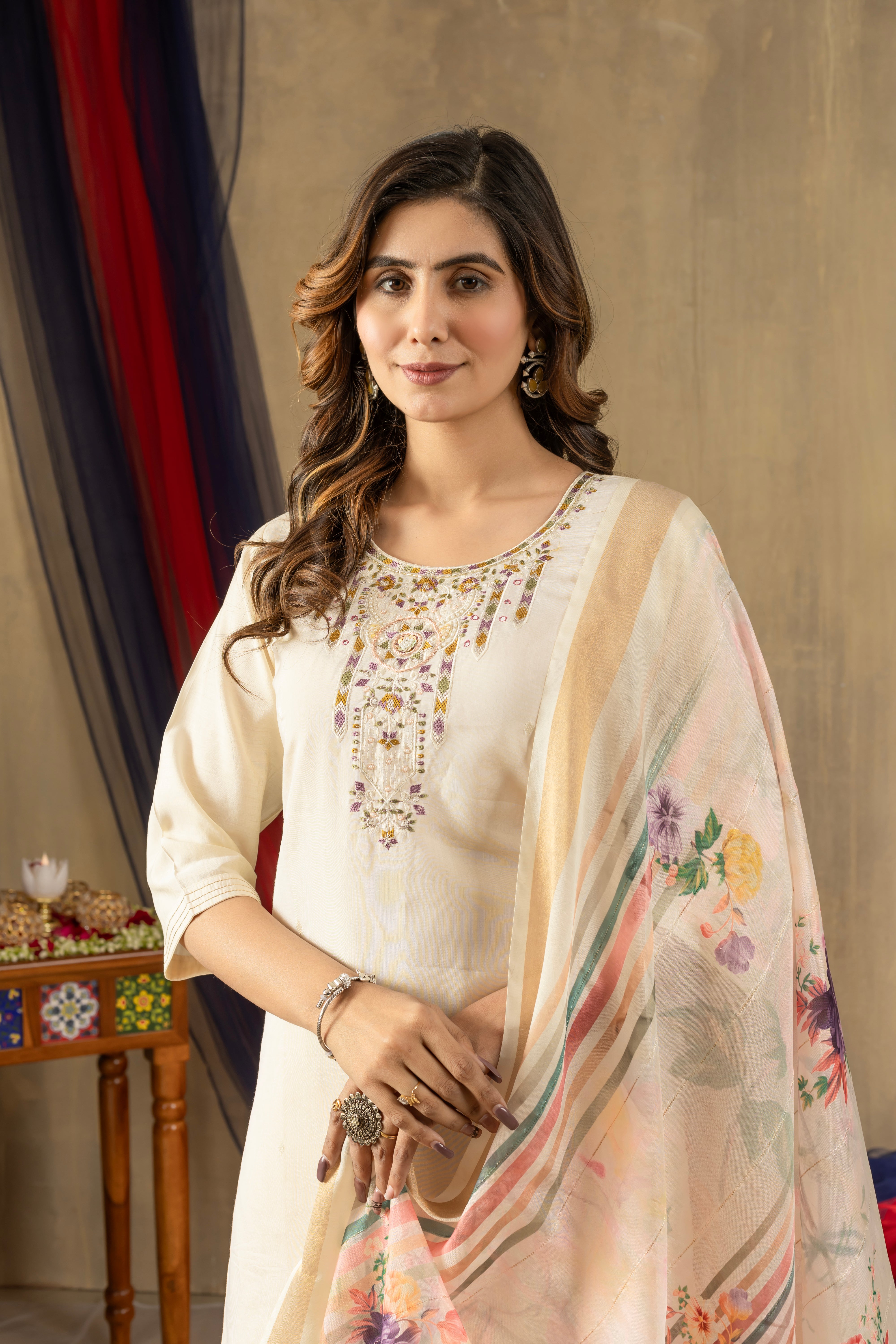 Shimmer Gold Silk Embroidered Straight Kurti Set – Off White