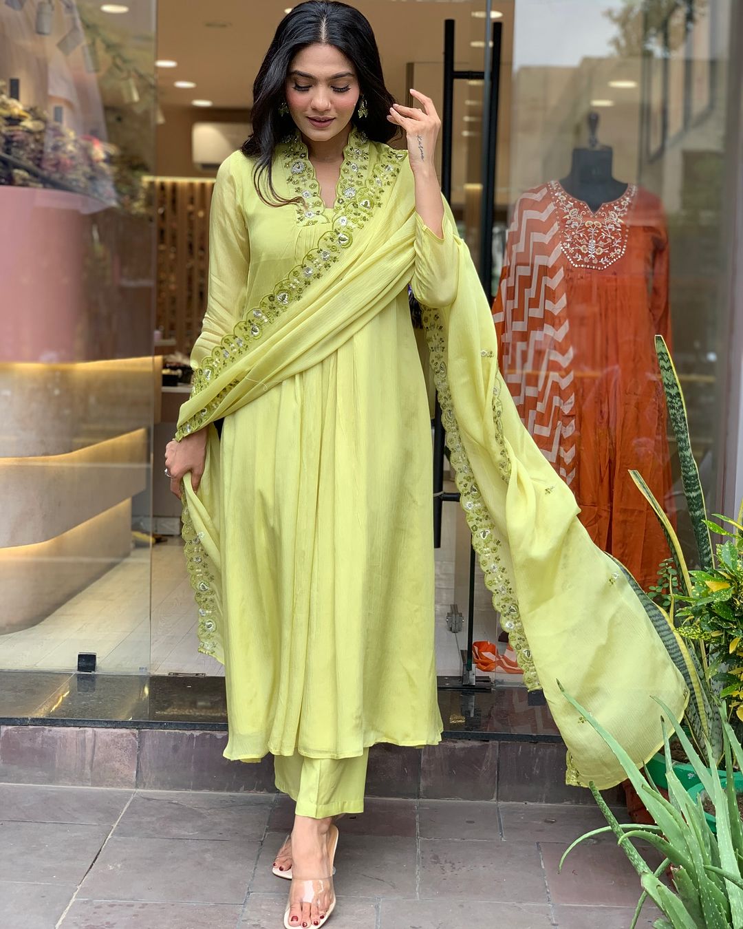 Viscose Chinon Embroidered Kurta Pant Dupatta Set – Lime Green