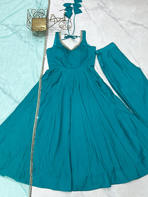 Roman Chanderi Silk Embroidered Anarkali Set – Blue