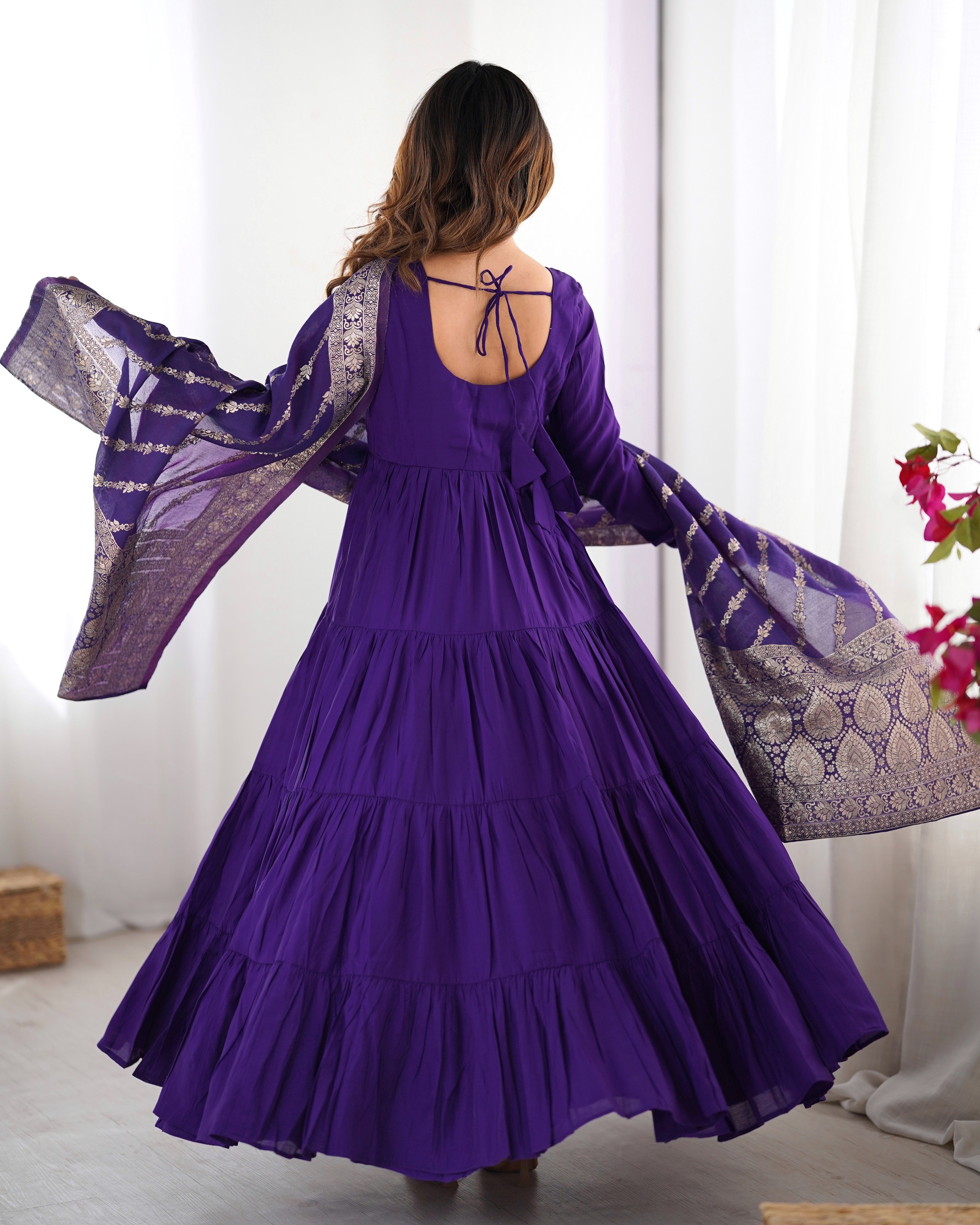 Roman Chanderi Silk Embroidered Anarkali Set – Blue