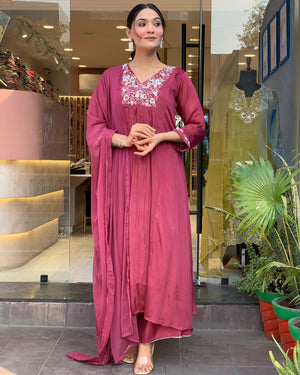 Viscose Chinon Embroidered Kurta Pant Dupatta Set – Dusty Rose