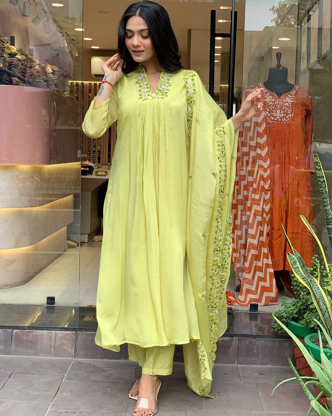 Viscose Chinon Embroidered Kurta Pant Dupatta Set – Lime Green