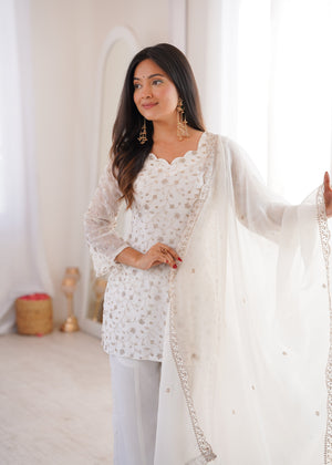 Crunchy Silk Embroidered Bell Bottom Set – Off White