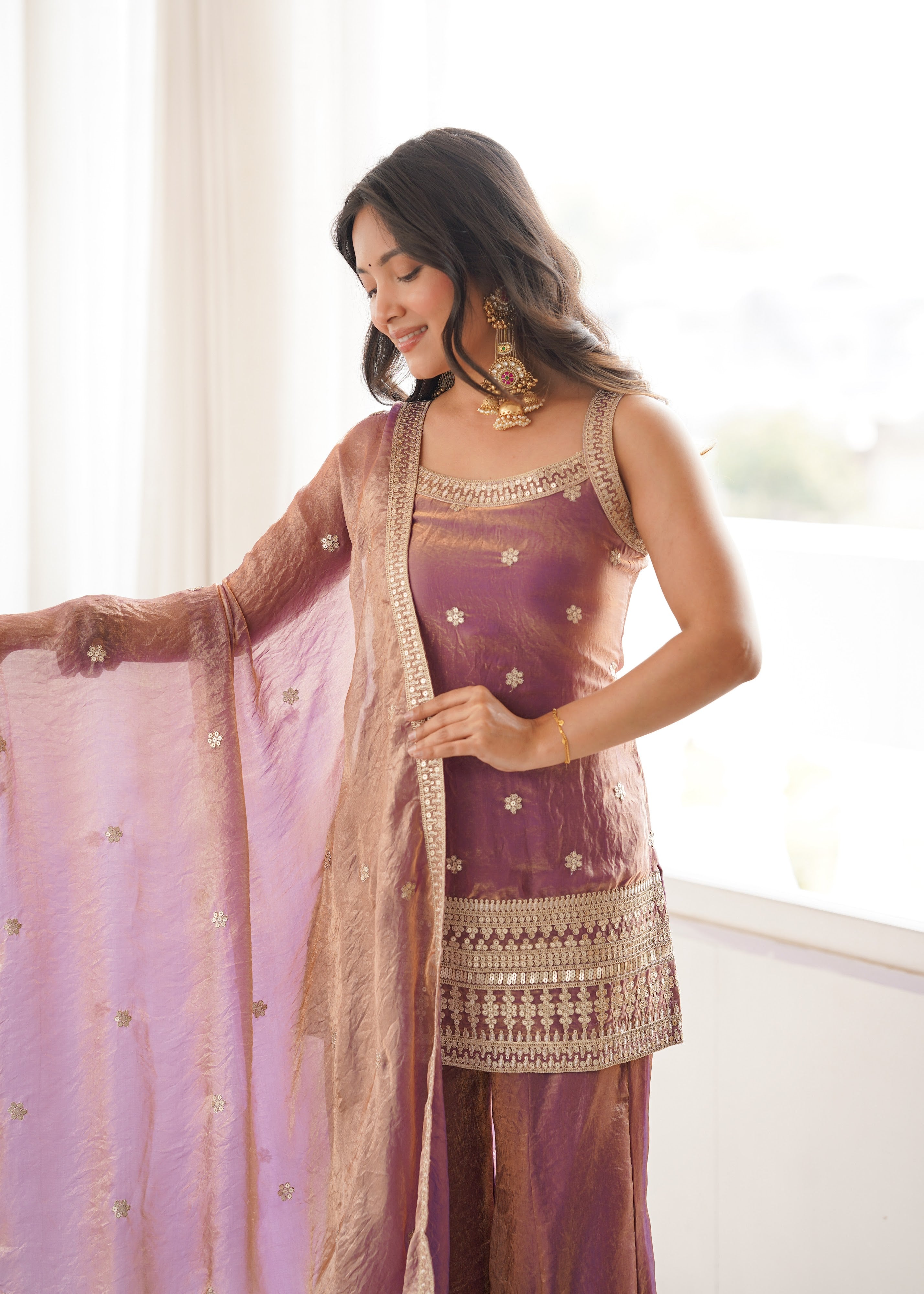 Frendy Silk Embroidered Bell Bottom Set – Wine