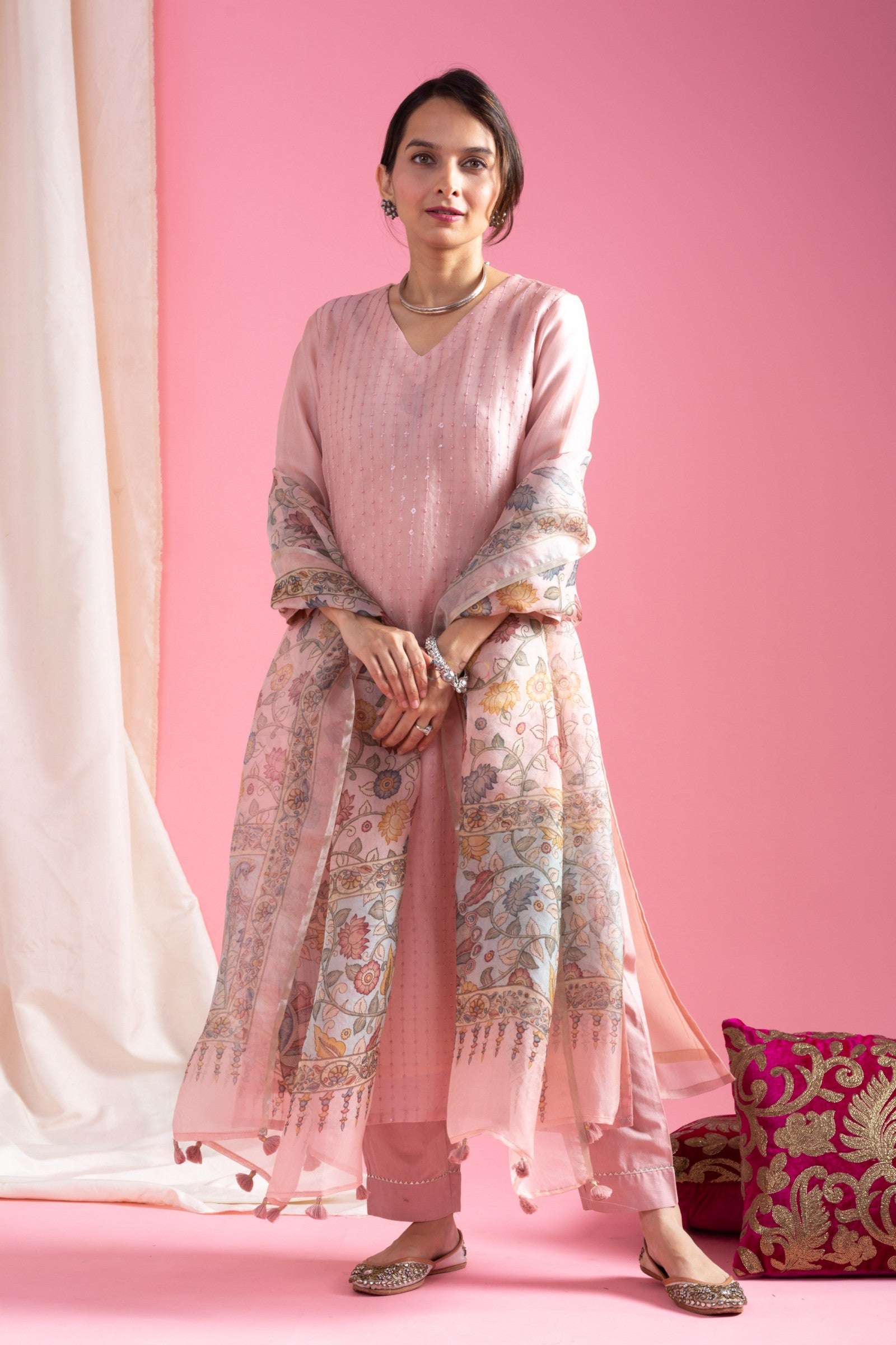 Viscose Chanderi Embroidered Kurta Pant Dupatta Set – Pink