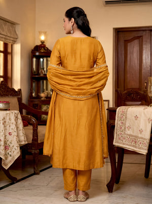 Vichitra Silk Embroidered Kurta Pant Dupatta Set – Gold