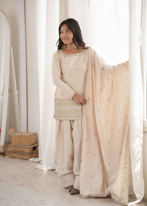Glass Roman Silk Embroidered Kurta-Farshi Set – Ivory
