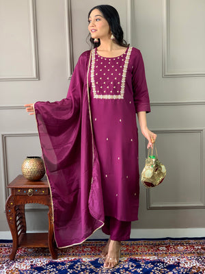 Rayon Slub Embroidered Kurta Pant Dupatta Set – Wine