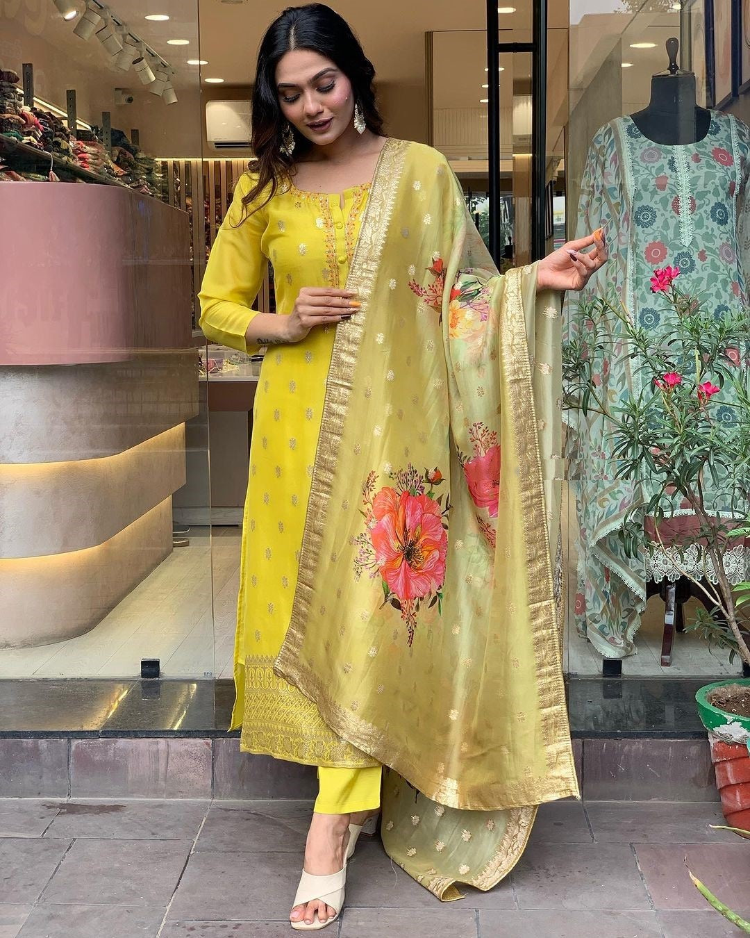 Viscose Organza Jacquard Embroidered Kurta Pant Dupatta Set – Lime Green