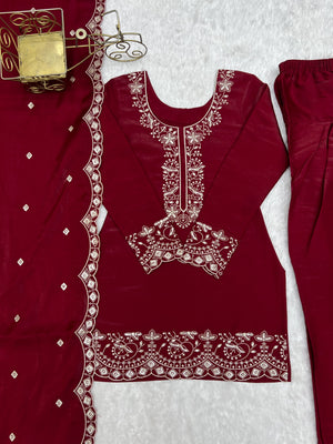 Glass Roman Silk Embroidered Kurta-Farshi Set – Maroon