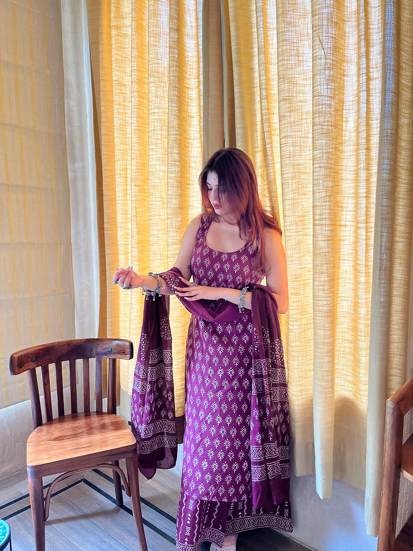 Rayon Slub Printed Kurta Pant Dupatta Set – Purple