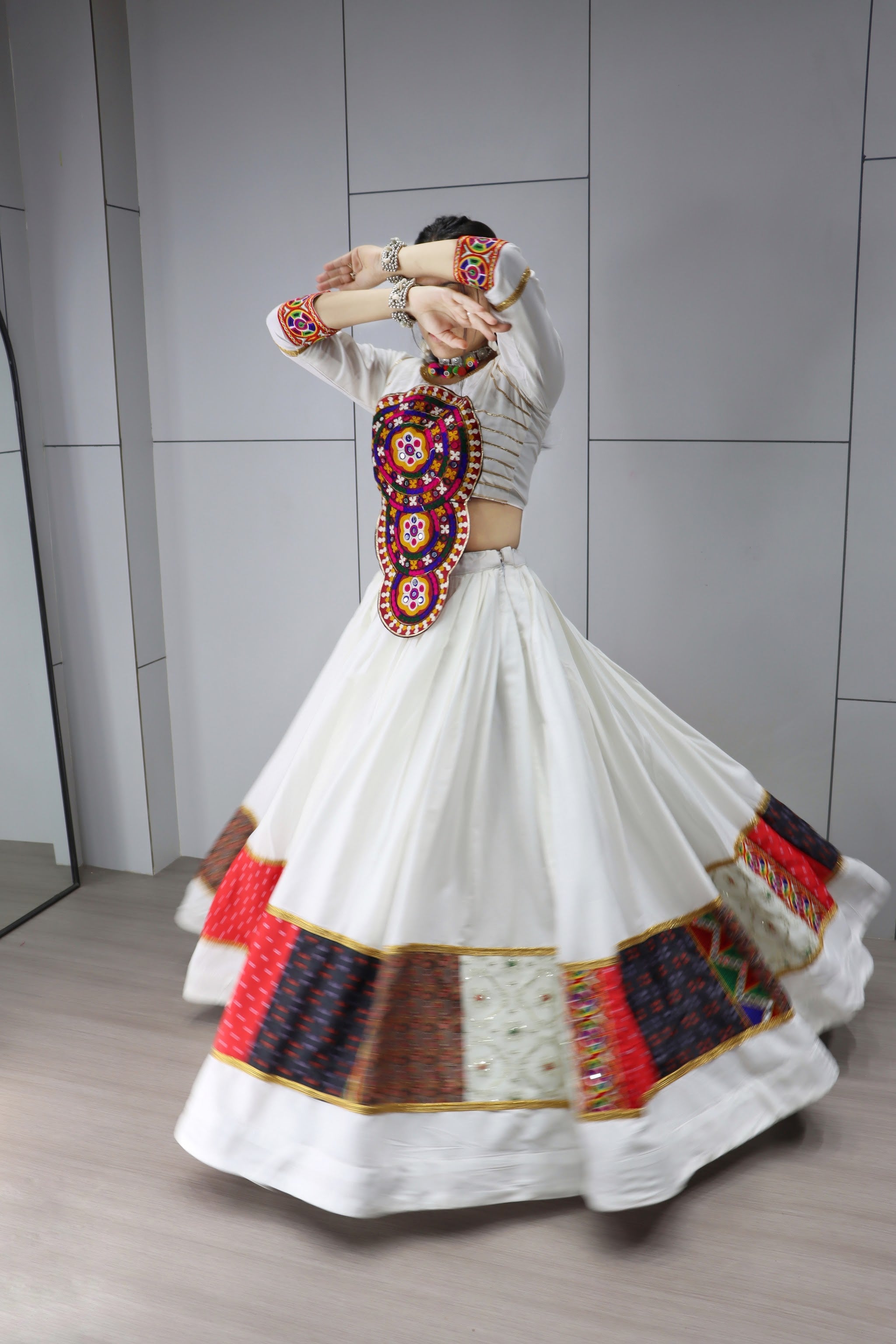 Navratri White Vaayroo Lehenga Set