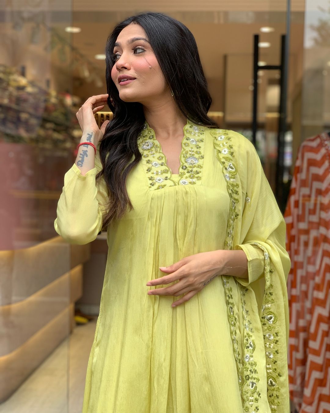 Viscose Chinon Embroidered Kurta Pant Dupatta Set – Lime Green
