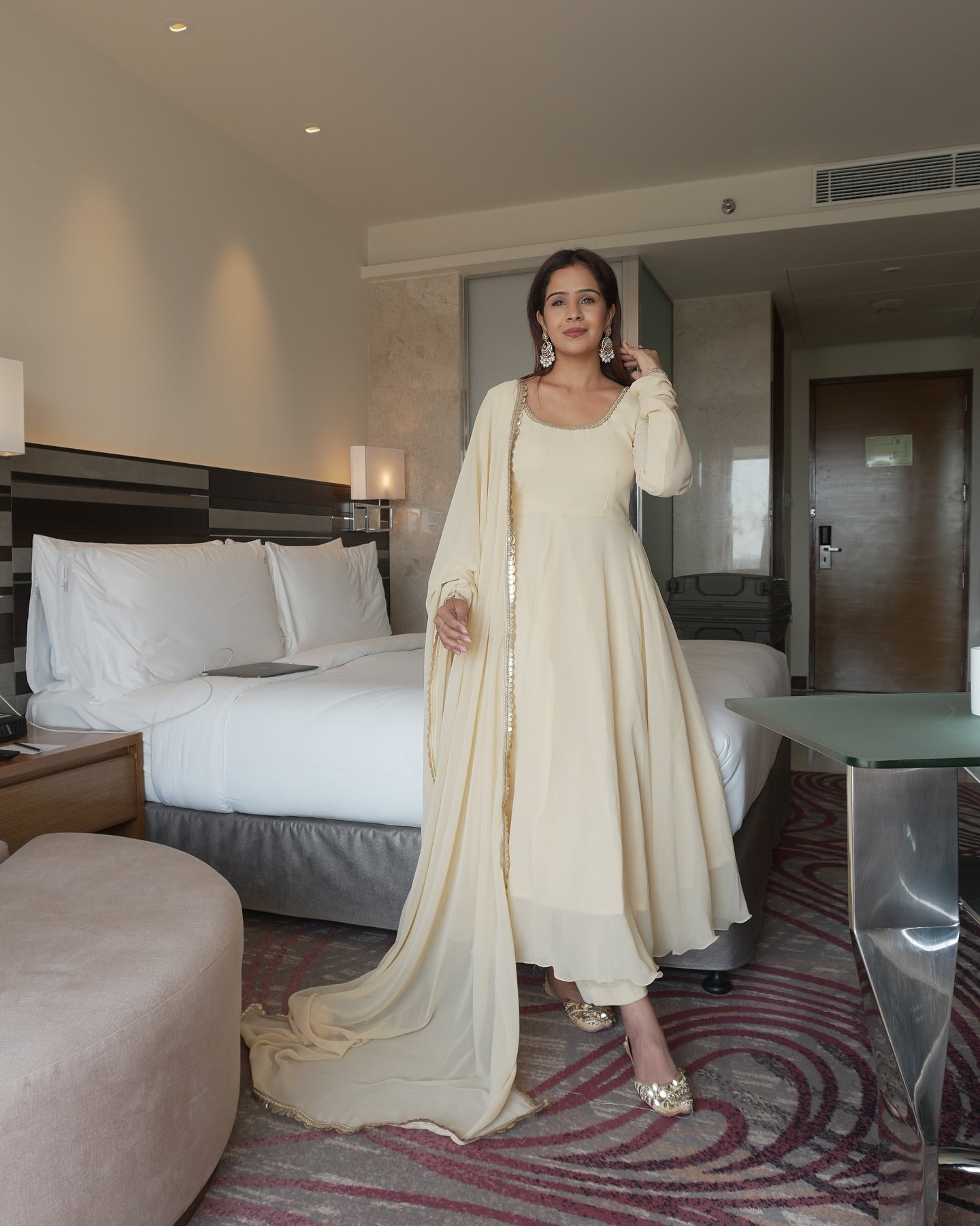 Georgette Embroidered Kurta Pant Dupatta Set – Ivory