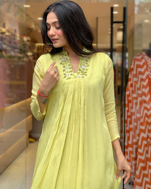 Viscose Chinon Embroidered Kurta Pant Dupatta Set – Lime Green