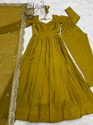 Roman Chanderi Silk Embroidered Anarkali Set – Musterd