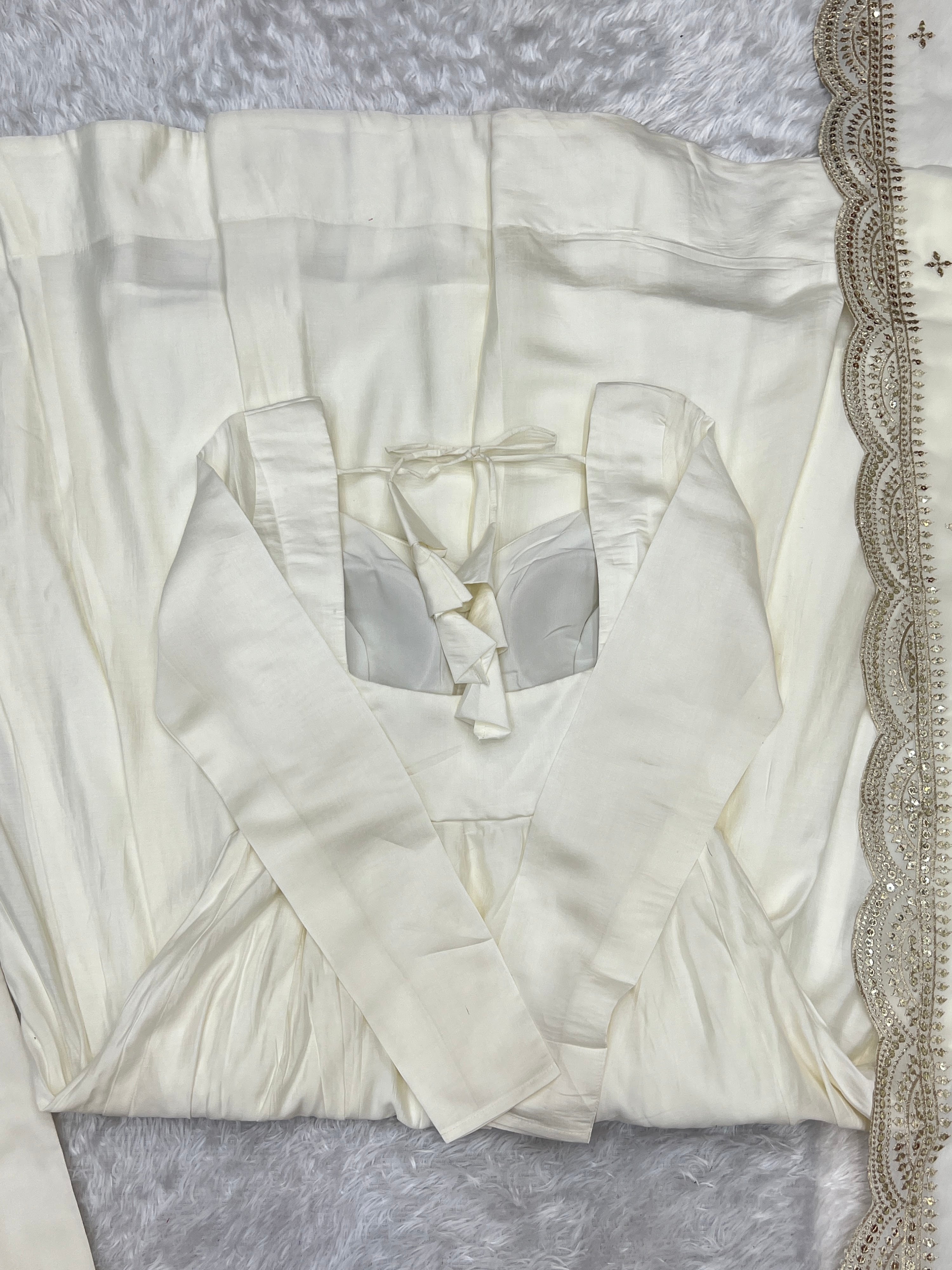 Roman Chanderi Silk Embroidered Anarkali Set – Off White