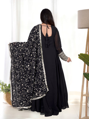 Georgette Embroidered Gown Set – Black