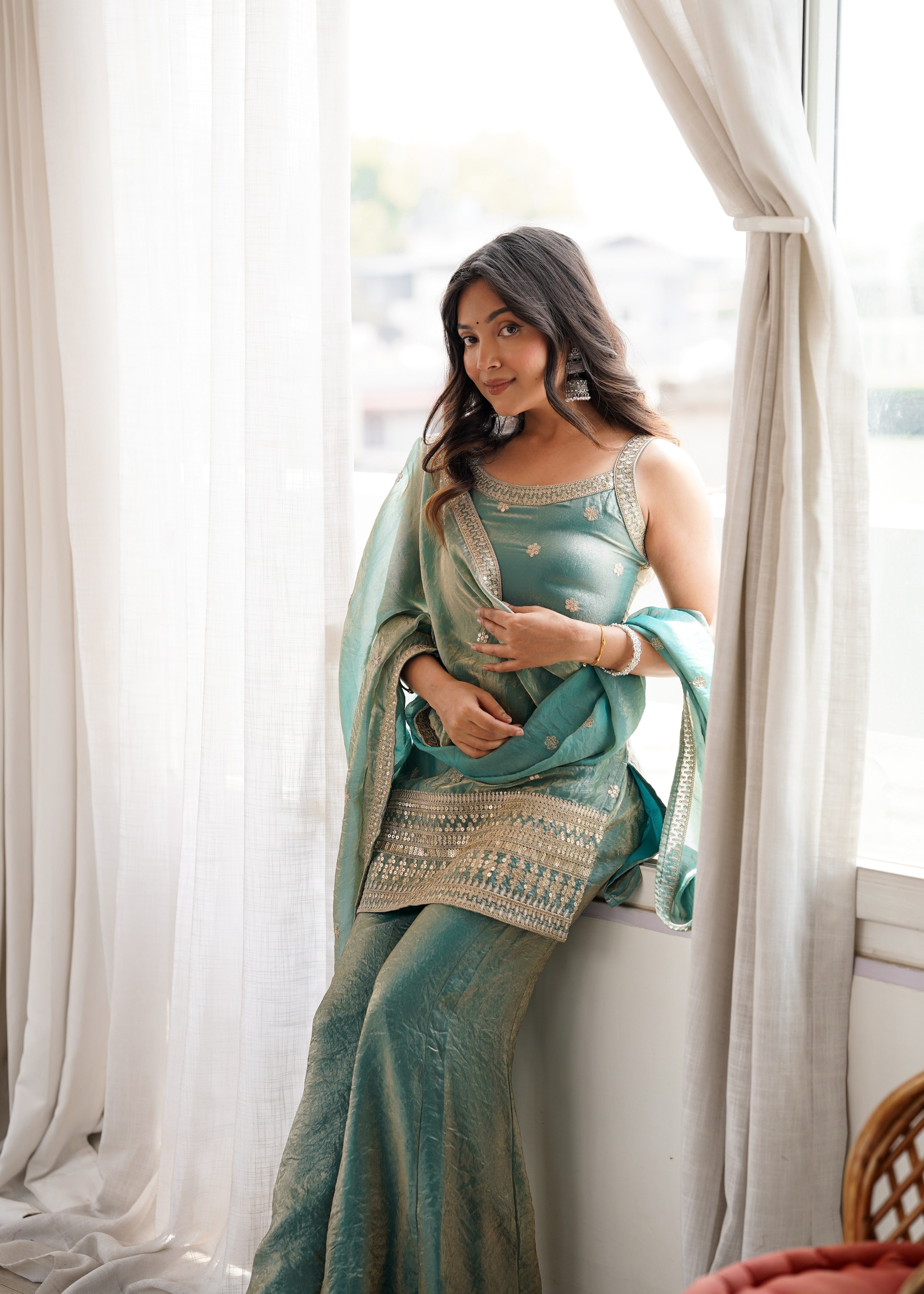 Frendy Silk Embroidered Bell Bottom Set – Sea Green