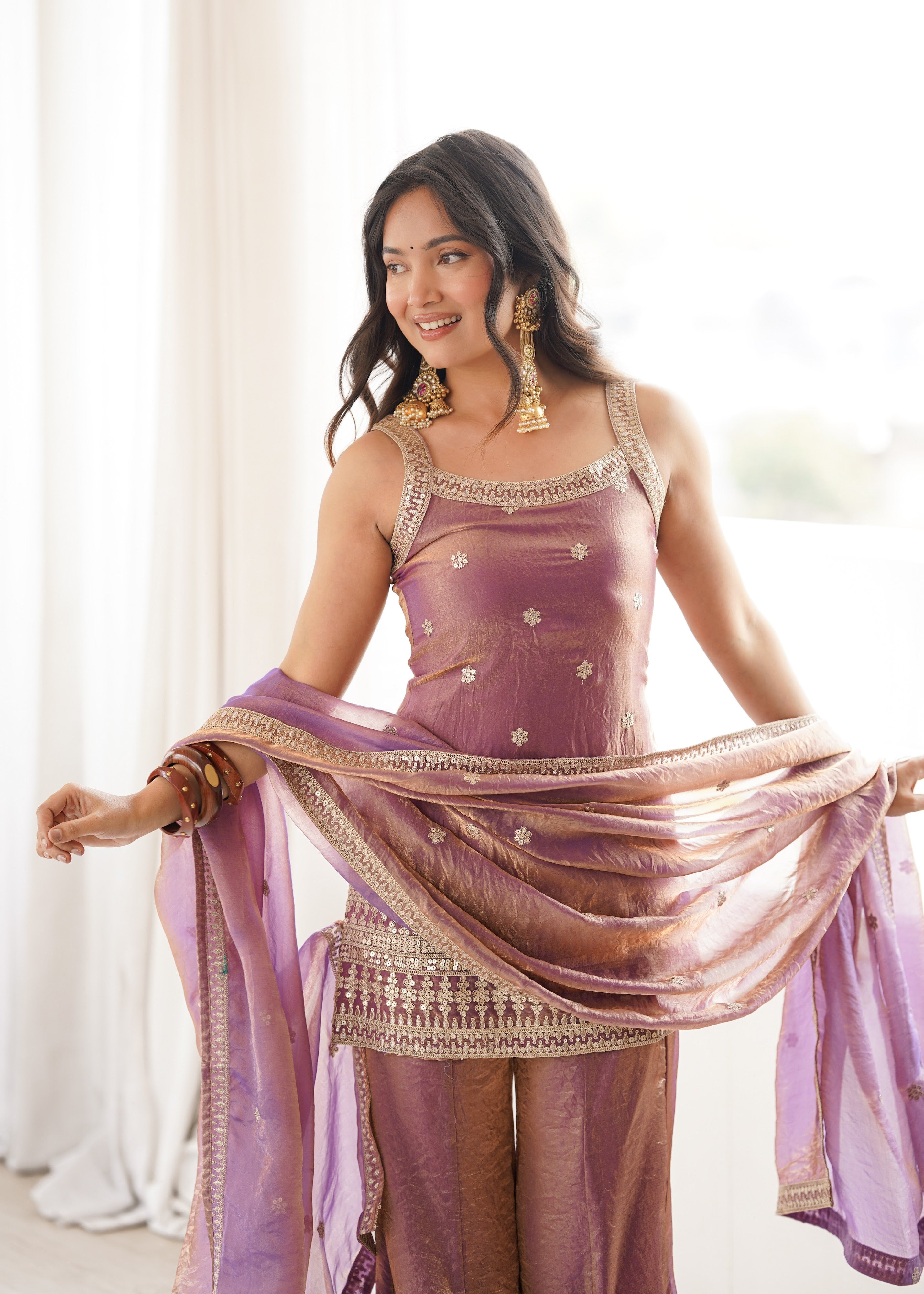 Frendy Silk Embroidered Bell Bottom Set – Wine