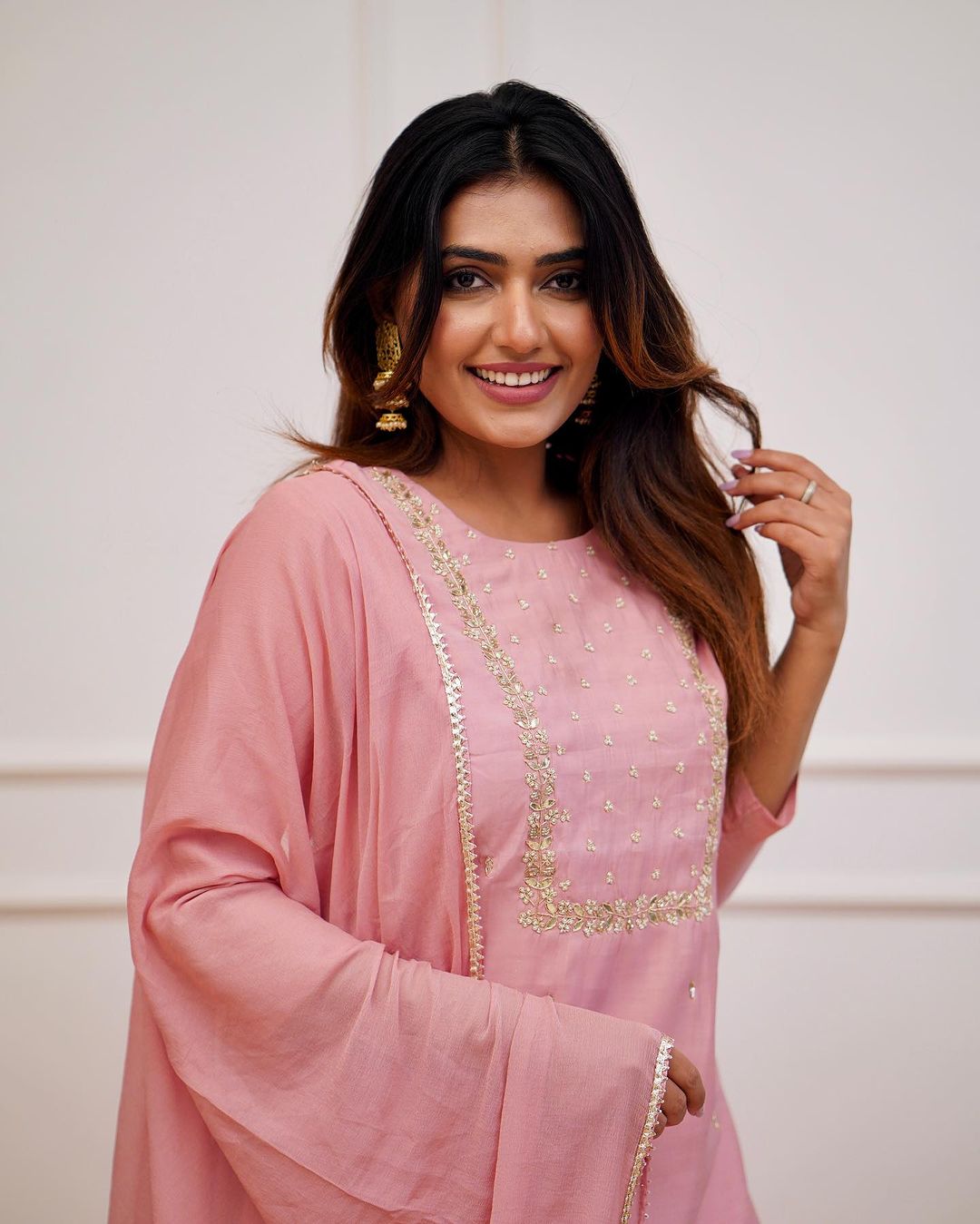 Rayon Slub Embroidered Kurta Pant Dupatta Set – Pink