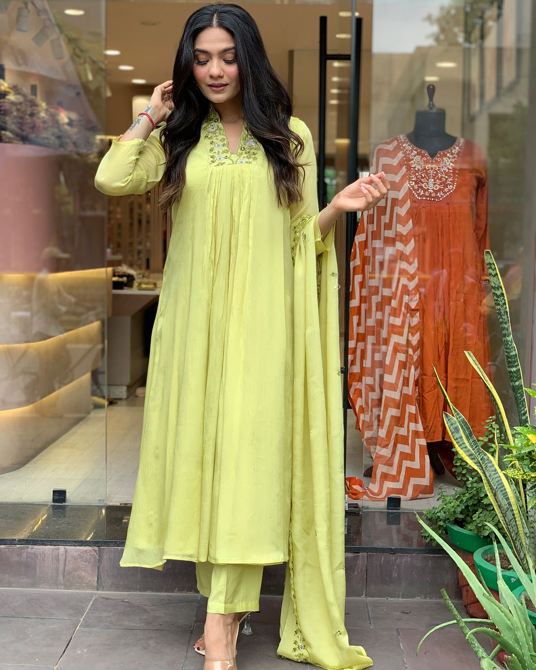 Viscose Chinon Embroidered Kurta Pant Dupatta Set – Lime Green