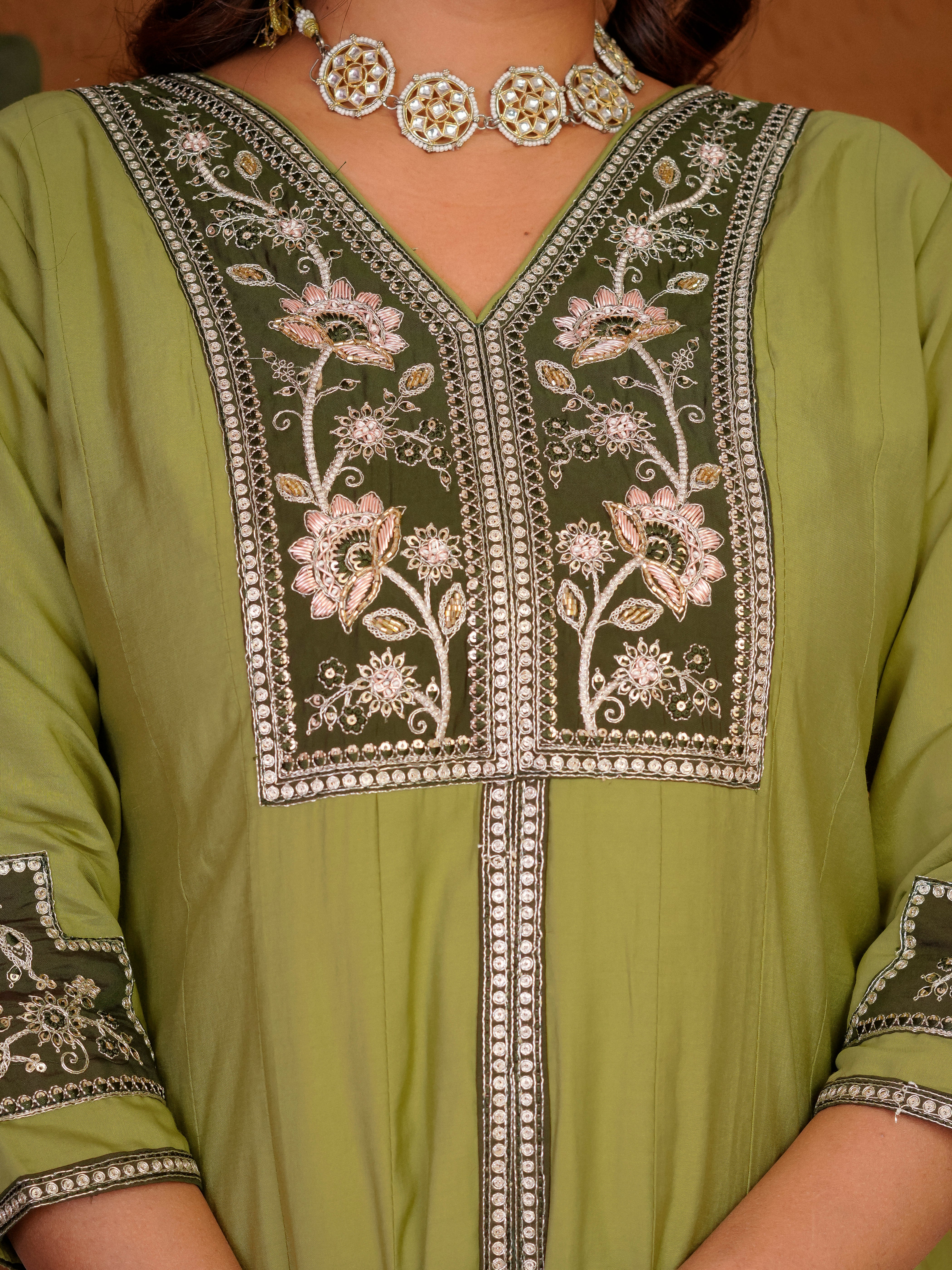Roman Silk Embroidered Anarkali Kurti Set – Pista